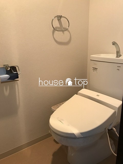 トイレ　ウォシュレット付き！