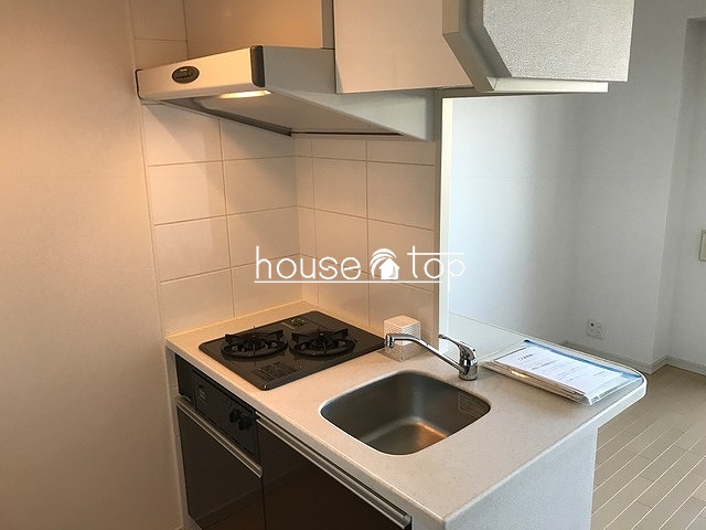 キッチン　2口コンロ付システムキッチン！調理スペースも広いですよ♪