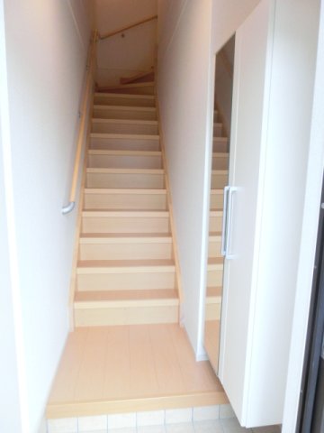 玄関　落ち着いた玄関です