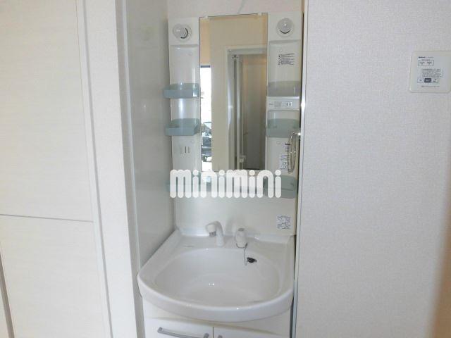 洗面設備　シャンプードレッサーです。