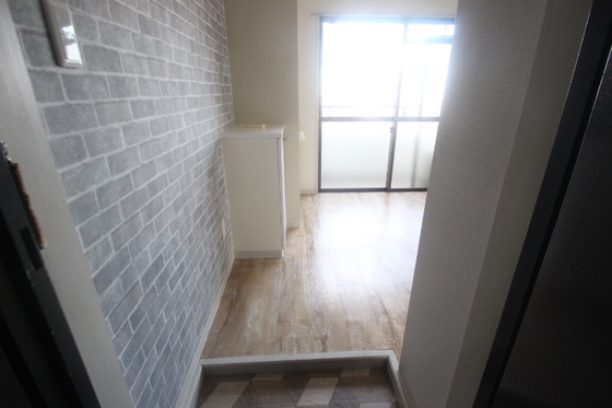 玄関　※別部屋の写真です