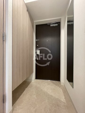 玄関　ワールドアイ難波南PORTA　玄関