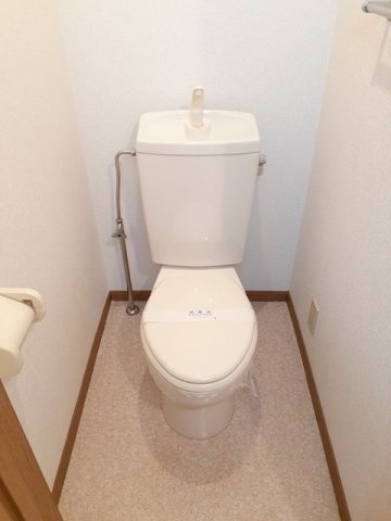 トイレ　シンプルで使いやすいトイレです
