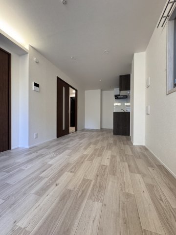 居室・リビング　ゆったり過ごせる居間です