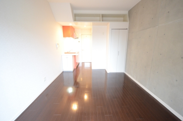 居室・リビング　エアコン付きで初期費用を抑えられます♪