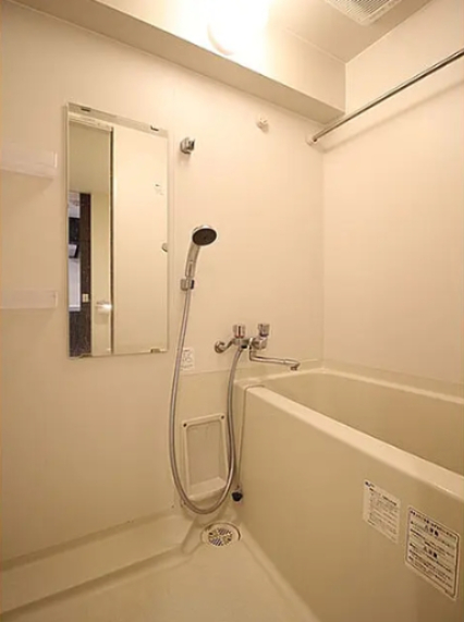 バス・シャワールーム　風呂