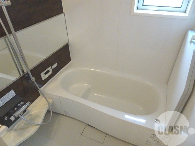 バス・シャワールーム　浴室乾燥機＆追焚機能付き広々バスルーム♪