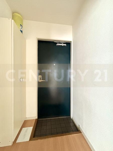 玄関　※他のお部屋の写真です。