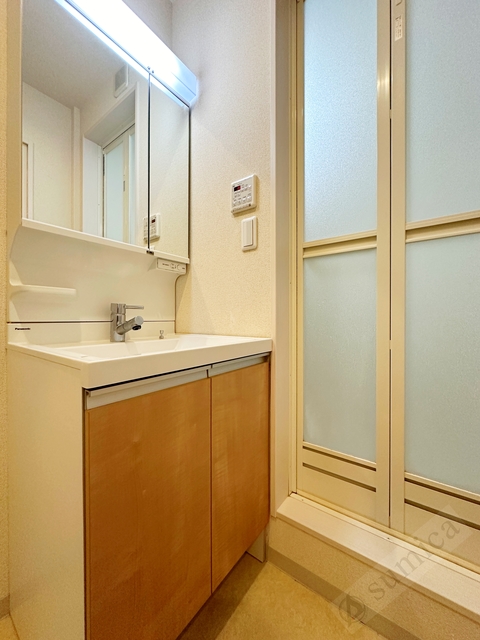 洗面設備　朝の身支度が楽々！！広い洗面＾＾