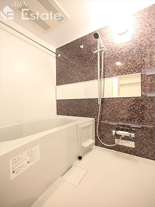 バス・シャワールーム　バスルーム