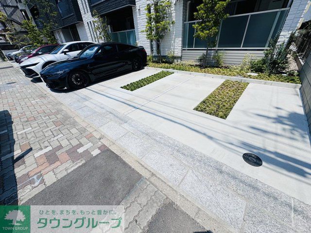 駐車場　駐車場
