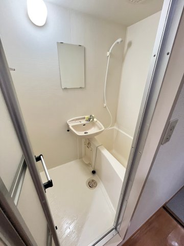 洗面設備　別号室の画像です。ご参考下さい