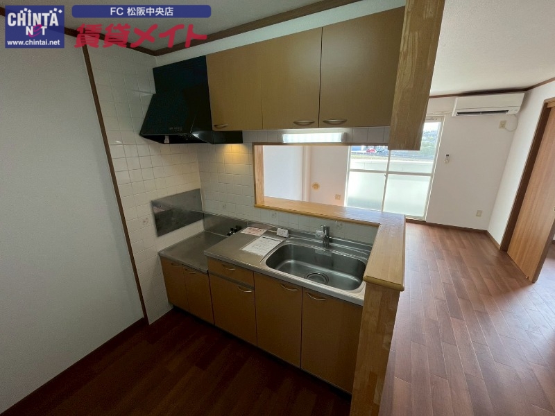 キッチン　同型別室のお写真です。