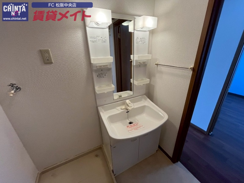 洗面設備　同型別室のお写真です。