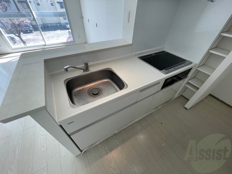 キッチン　キッチンはスペースも広々していて使いやすそうですよ！