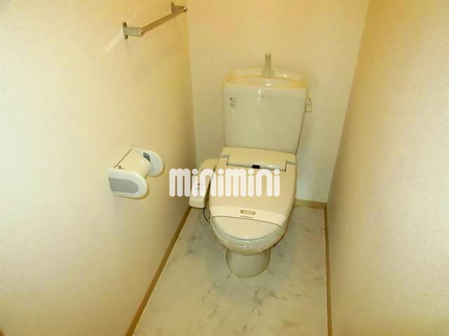 トイレ　快適なシャワートイレです