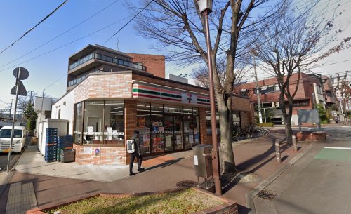 コンビニ　セブンイレブン 芦屋打出駅北店（コンビニ）まで718m