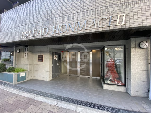 エントランス　エスリード本町　エントランス