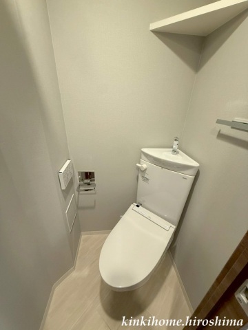 トイレ　写真は参考写真です。現況を優先してください。