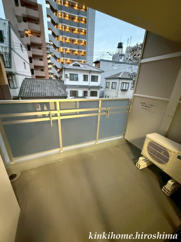 バルコニー　写真は参考写真です。現況を優先してください。