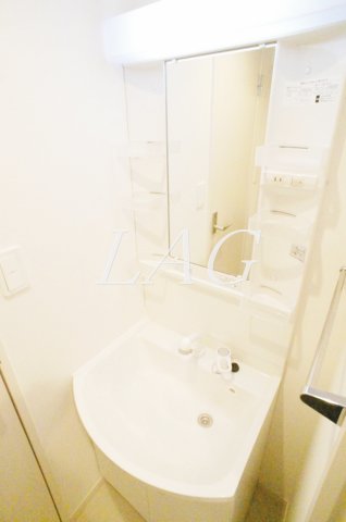 洗面設備　独立洗面台です。