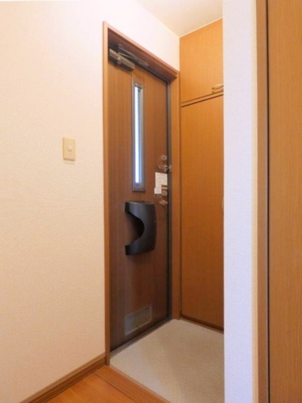 玄関　図面と現状に相違がある場合には現状を優先