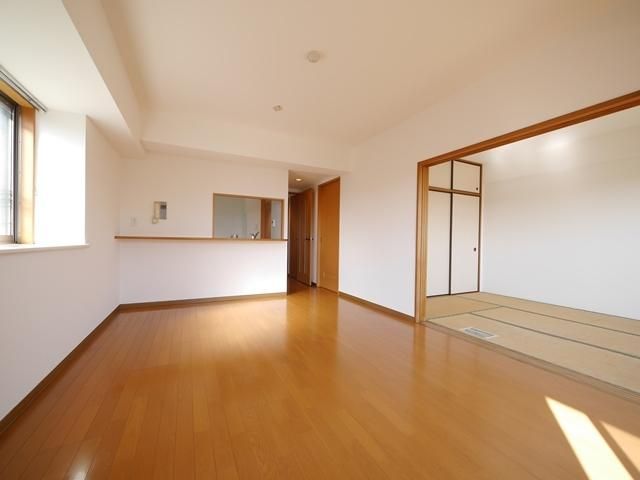 居室・リビング　★広々キッチン★