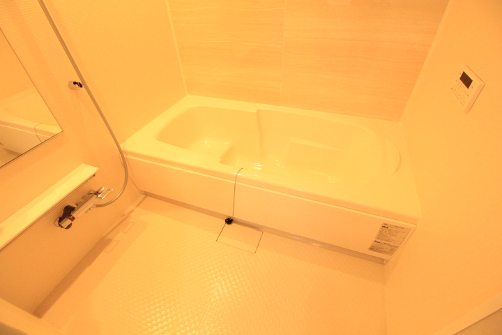 バス・シャワールーム　1坪風呂☆