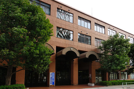 中学校　港区立港南中学校（中学校）まで260m