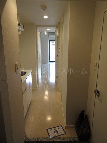 玄関　※別号室参考写真