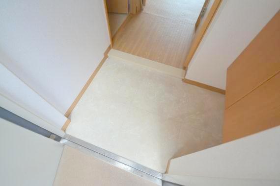 玄関　落ち着いたおしゃれな玄関です。