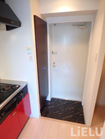 玄関　同施工会社施工物件の参考写真になります※現況優先