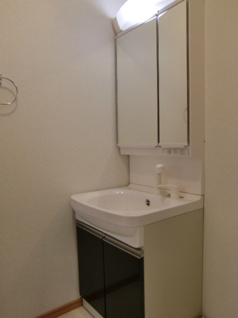 洗面設備　別部屋参照・現状優先