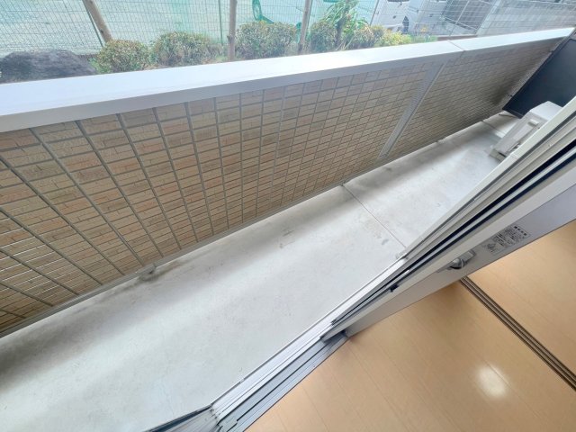 バルコニー　日当たり、風通し共に良好です。