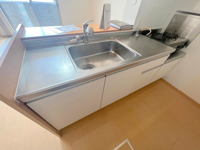 キッチン　作業のしやすい広めのキッチンです。