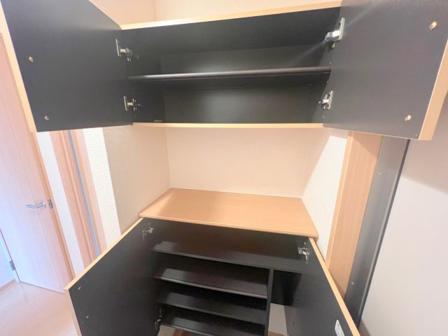 収納　大きいシューズボックスは靴がいっぱい入れれますね。