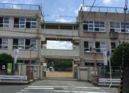 小学校　東大阪市立北宮小学校（小学校）まで563m
