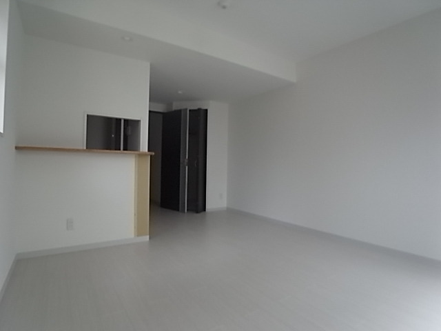 居室・リビング　奥行きのある居室空間