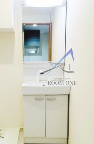 洗面設備　洗面台です。