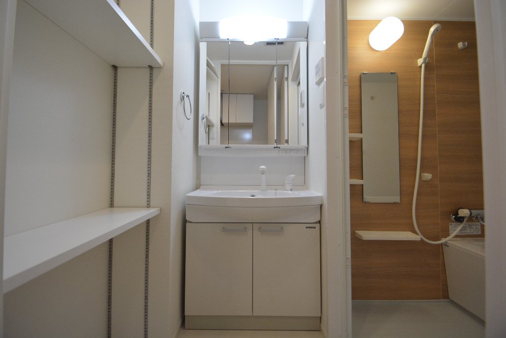 洗面設備　洗髪洗面化粧台