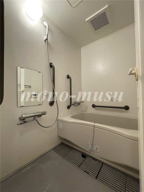 バス・シャワールーム　別部屋参考写真