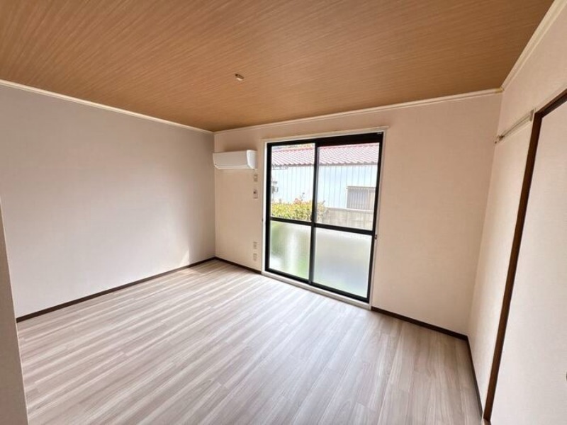 居室・リビング　図面と現状に相違がある場合には現状を優先