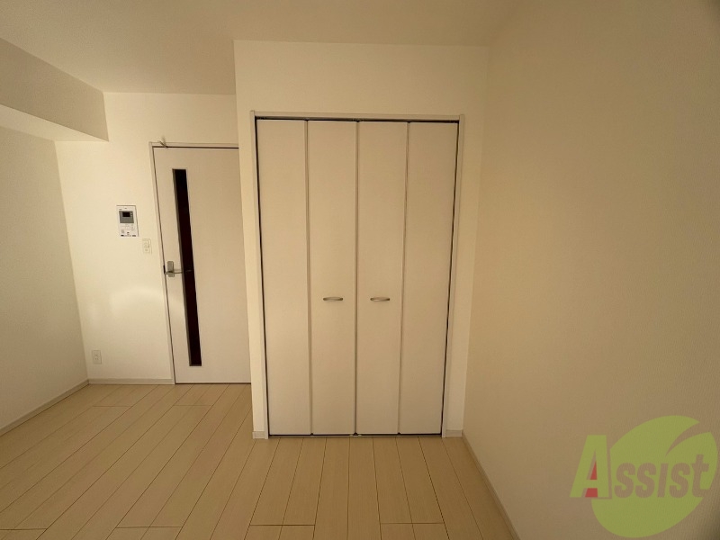 収納　クローゼットです。お洋服やお荷物の収納はこちらに。