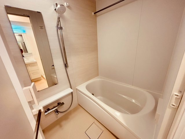 バス・シャワールーム　2024年に新しくしています