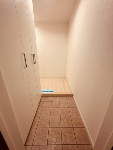 玄関　収納もある玄関です