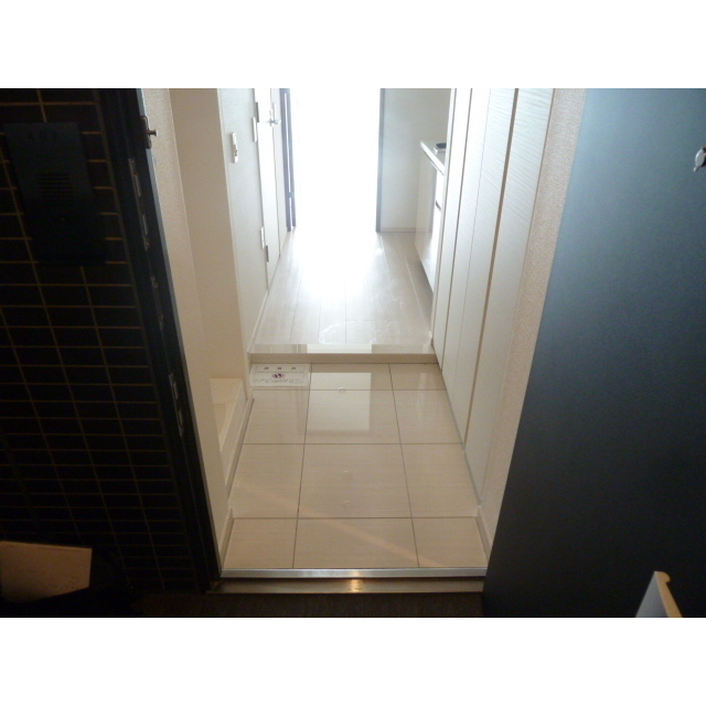 玄関　収納もある玄関です