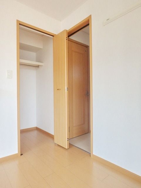 収納　★広々なウォークインクローゼット★