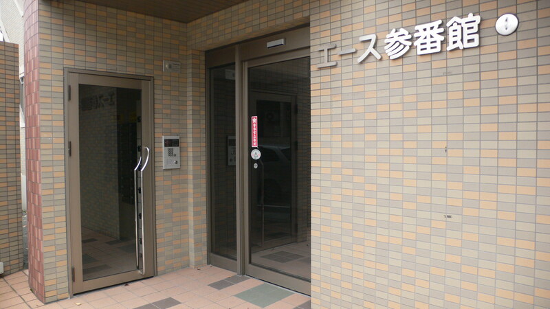 エントランス　清潔なエントランスです