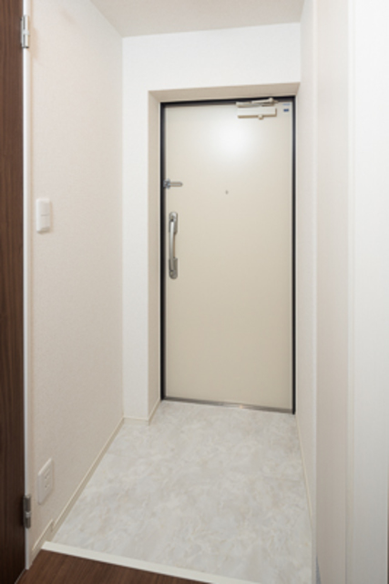 玄関　※写真は同タイプ住戸です。