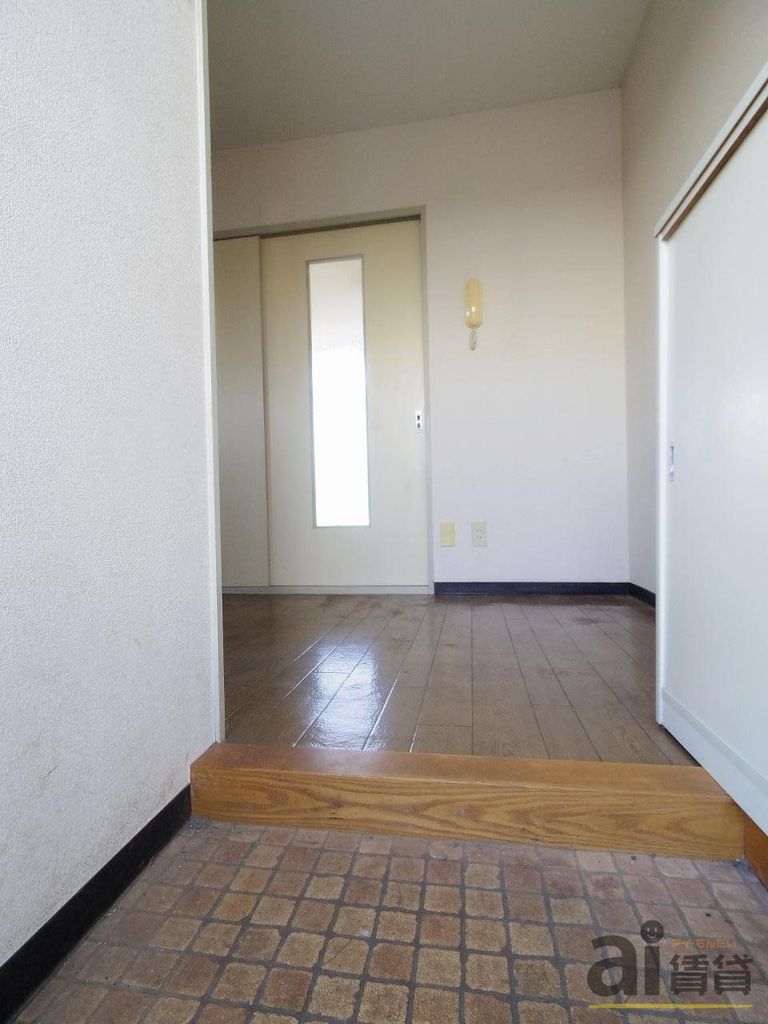 玄関　※写真同仕様※